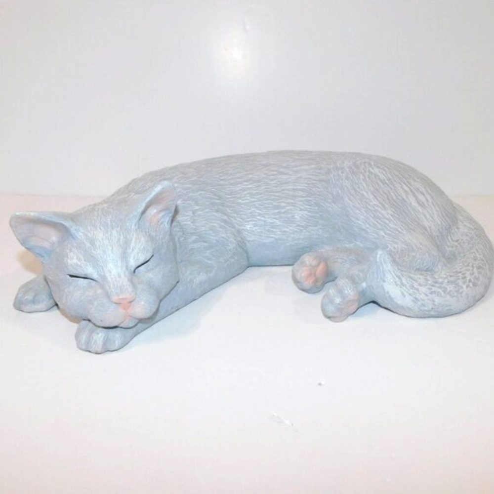 VTG Gray Short Hair Laying Sleeping Ceramic Cat Figure large 16" Decor **READ
